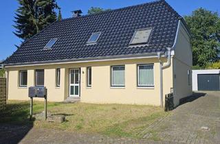 Haus kaufen in 25557 Hanerau-Hademarschen, Hanerau-Hademarschen - Wohnen und vermieten: Energetisch saniertes Haus mit 2 separaten Wohneinheiten