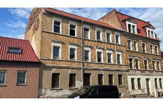 Mehrfamilienhaus kaufen in 06449 Aschersleben, Aschersleben - Sanierungsbedprftiges Mehrfamilienhaus mit großem Garten