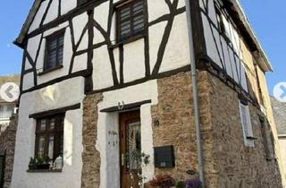 Einfamilienhaus kaufen in 56332 Dieblich, Dieblich - Einfamilienhaus mit Grundstück und Parkplatz