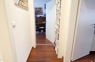 Wohnung kaufen in 93047 Innenstadt, Schöne sanierte Altbauwohnung, 3-Zimmer-Wohnung im Herzen der Altstadt!