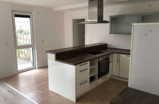 Wohnung kaufen in 71297 Mönsheim, Neuwertige Terrassenwohnung mit drei Zimmern und EBK in Mönsheim