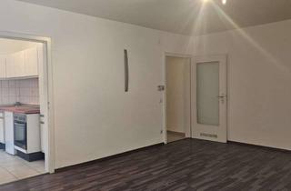 Wohnung kaufen in St-Georgen-Steige 13, 75175 Südoststadt, 2 Zimmer Wohnung nähe Hochschule + Garage und zusätzlichen Abstellraum im Dachgeschoss