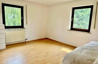 Wohnung mieten in Am Hirtenbach 42, 91361 Pinzberg, Schöne 3,5-Zimmer-Erdgeschosswohnung mit Einbauküche in Pinzberg