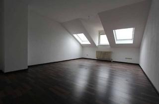 Wohnung mieten in Badener Str. 13a, 08393 Meerane, Helle Dachgeschosswohnung im Herzen der Stadt mit Küche