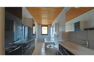 Wohnung mieten in Wilhelm-Loewe-Straße 28, 39240 Calbe, Preiswerte 6-Zi-Maisonette mit Dachterrasse, 3 Bädern, EBK, Kamin, Klimanlage & Einliegerwohnung
