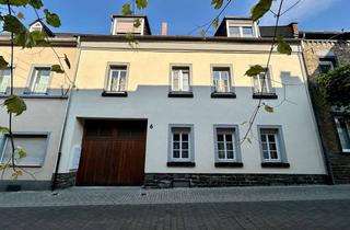 Haus kaufen in 56333 Winningen, Winningen-Das klassische Winzerhaus1-2 Familienhaus in Mitten des beliebten Weindorfes