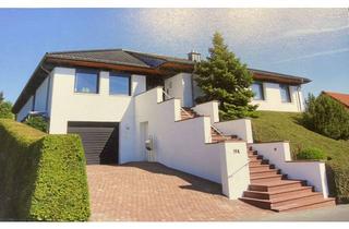 Haus kaufen in 54657 Neidenbach, Designer-Eckbungalow in reizvoller Eifellage!