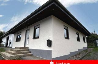Haus kaufen in 57635 Hasselbach, Nähe Weyerbusch, Bungalow, Kfz-Halle und weiterem Mietobjekt sowie Bauland