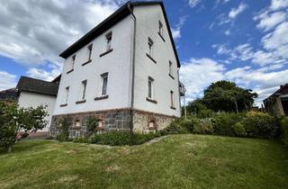 Haus kaufen in 35460 Staufenberg, Charmanter Hof mit vielseitigem Potenzial in Staufenberg-Treis