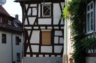 Haus kaufen in 64646 Heppenheim, Denkmal trifft Zukunft: Fachwerkjuwel in Toplage - entkernt, steuerlich attraktiv, voller Potential
