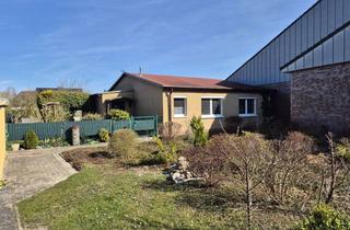 Haus kaufen in Schulweg 1a, 18107 Elmenhorst/Lichtenhagen, EFH mit 1318 m² großen Grundstück in zentraler Lage, 3 Garagen