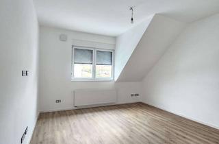 Wohnung kaufen in 26721 Stadtzentrum, Erstbezug nach Modernisierung – 2-Zimmer-Dachgeschosswohnung im Herzen von Worms