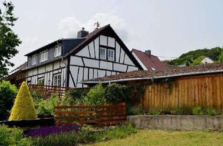Bauernhaus kaufen in 56651 Niederdürenbach, Umfangreich saniertes Bauernhaus + Nebengebäude Aussicht Solaranlage Wohlfühlatmosphäre Höhenlage