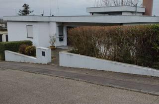 Haus kaufen in 74235 Erlenbach, Reserviert! Großzügiger Bungalow mit Hanggrundstück in Aussichtslage