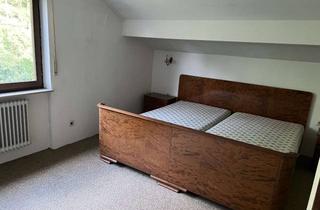 Immobilie mieten in 89150 Laichingen, Erdgeschosswohnung (teilmöbliert) mit Garten zu vermieten.