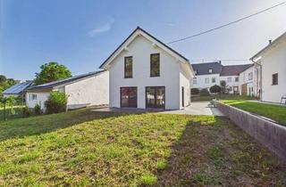 Haus kaufen in 54636 Niederweiler, Niederstedem - Freundlicher Neubau mit Terrasse und Garten - umgehend bezugsfertig! L- Echternach 25min.