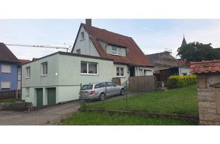 Haus kaufen in 97283 Riedenheim, Riedenheim - Generationenhaus mit vielen Zimmern und Garten