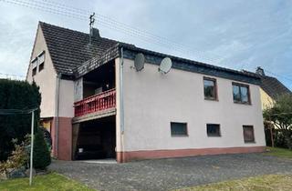 Haus kaufen in 57271 Hilchenbach, Hilchenbach - Geräumiges Wohnhaus mit großem Grundstück