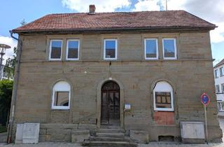 Haus kaufen in 97461 Hofheim, Hofheim in Unterfranken - Sanierungsbedürftiges Sandsteinhaus in der Altstadt von Hofheim