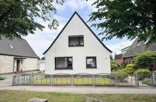 Haus kaufen in 25436 Uetersen, Uetersen - Gut geschnittenes Wohngebäude mit sonnigem Garten und Balkon