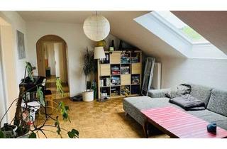Wohnung kaufen in 79117 Waldsee, Vermietete 4-Zimmer DG-Wohnung im gefragten Stadtteil Freiburg-Littenweiler