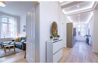 Wohnung kaufen in 22087 Hohenfelde, Nur einmal in Hamburg! Altbau-Unikat mit großer Süd-West Dachterrasse - 400 Schritte zur Alster!