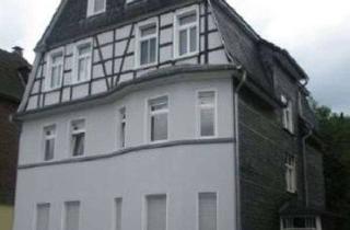 Wohnung mieten in 51645 Gummersbach, Gepflegte, großzügige 2-Zimmer-DG-Wohnung, (EBK), ohne Balkon, Gartenanteil, GM-Dieringhausen