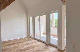 Wohnung mieten in Am Handwerkerhof 22, 85540 Haar, WOHNEN IM PARK: Exklusive 3-Zimmer-Dachgeschosswohnung in kernsaniertem, denkmalgeschütztem Altbau