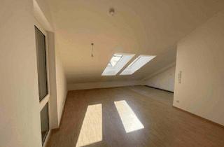 Wohnung mieten in Luitpoldstr. 34, 85662 Hohenbrunn, Charmante 2 Zimmer Wohnung im Dachgeschoss