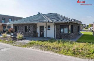 Haus kaufen in 26655 Westerstede, Neubau Bungalow aus 2023 in Ortsrandlage von Westerstede