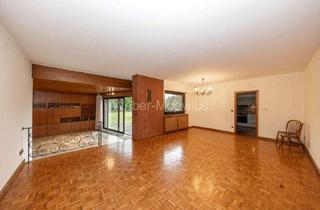 Einfamilienhaus kaufen in 50389 Wesseling, Freistehendes Einfamilienhaus mit EBK, Parkettböden, Kamin, Balkon, Terrasse, Garten + 2 Garagen