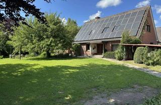 Einfamilienhaus kaufen in 24321 Klamp, Geräumiges Einfamilienhaus auf schönem Grundstück sucht neuen Eigentümer!