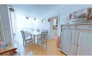 Wohnung kaufen in 83301 Traunreut, Stilvolle 3-Zimmer-Wohnung mit Wow-Effekt & Dachterrasse