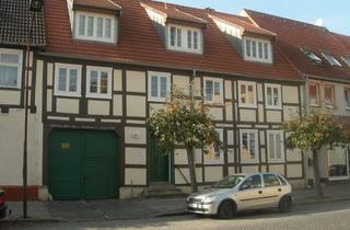 Wohnung mieten in Johann-Sebastian-Bach-Straße 50, 16866 Kyritz, Attraktive und modernisierte 2-Raum-OG-Wohnung in Kyritz