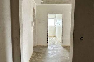 Wohnung mieten in Breslauer Straße 35, 73457 Essingen, Erstbezug nach Sanierung: Schöne helle 4-Zimmer-Wohnung mit Balkon in Essingen