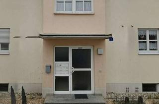 Wohnung mieten in Reisbacher Straße, 84163 Marklkofen, Erstbezug nach Sanierung mit Balkon und EBK: Freundliche 3-Raum-Wohnung mit geh. Innenausstattung