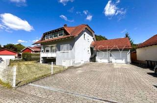 Haus kaufen in 92259 Neukirchen, Viel Platz für Familie und Kapitalanleger: 9-Zimmer-Haus mit Garten
