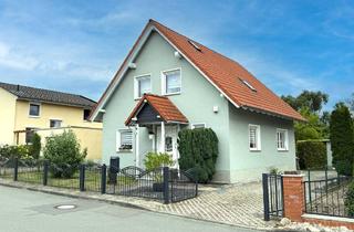 Einfamilienhaus kaufen in An Den Gehren 4, 06774 Muldestausee, Muldestausee/ Mühlbeck - Leben in Bestlage: Modernisiertes Haus mit Pool, Traumgarten & nur wenige Schritte zum Goitzschesee