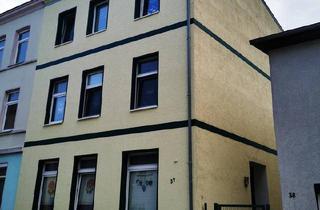 Haus kaufen in 18273 Güstrow, Güstrow - Reihenendhaus Güstrow 140m²