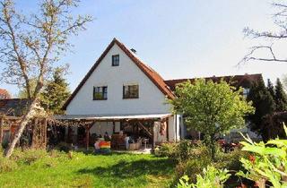 Einfamilienhaus kaufen in 97525 Schwebheim, Schwebheim - Großes Einfamilienhaus mit Doppelgarage und eingewachsen Garten