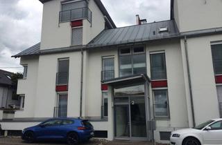 Wohnung mieten in Jusistraße, 72555 Metzingen, Zentrale und doch ruhige 3,5-Zimmer-Wohnung mit großer Terrasse - Nähe Outlets Metzingen