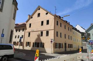 Anlageobjekt in 93047 Innenstadt, Top Kapitalanlage: Denkmalgeschütztes Mehrfamilienhaus in der Regensburger Altstadt mit AfA-Vorteil