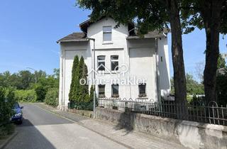Haus kaufen in 50321 Brühl, Freistehendes 1 bis 3 Familienhaus mit Garten zur Selbstnutzung oder Kapitalanlage in Brühl Heide
