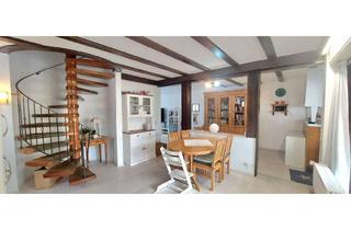 Wohnung mieten in Friedhofstraße 10, 75045 Walzbachtal, Stilvolle Maisonette-Wohnung mit zwei Balkon