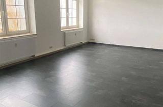 Wohnung mieten in Hauptstraße 147a, 09390 Gornsdorf, Sehr schöne 2-Zimmer mit EBK und geräumigem Wohnzimmer!