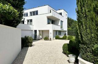 Villa kaufen in 71384 Weinstadt, Exklusive Architektenvilla in traumhafter Lage von Weinstadt-Großheppach