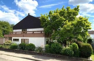 Einfamilienhaus kaufen in 71691 Freiberg, Helles Reiheneckhaus mit viel Platzangebot, Garten und Garage in gewachsenem Wohngebiet von Freiberg