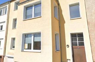 Haus kaufen in 31134 Hildesheim, Hildesheim - 3 Familienhaus in Hildesheim ZentrumsnahGartenGarage