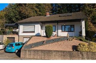 Einfamilienhaus kaufen in 66386 St. Ingbert, Sankt Ingbert - Schönes Wohnhaus mit Einliegerwohnung in ruhiger Waldrandlage
