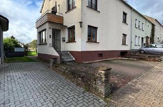 Haus kaufen in 66679 Losheim, Losheim am See - Charmantes 1-2-Familienhaus mit großem Garten in Losheim Ortsteil